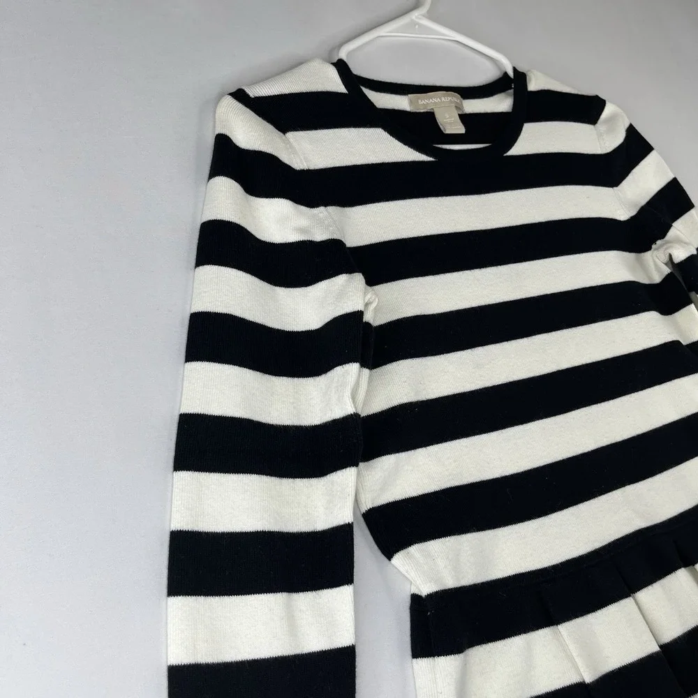 Banana Republic Women Small Black White Striped Peplum Knit Sweater Long Sleeve - Picture 6 of 16